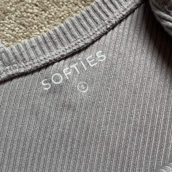 Softies Rib Dream Double V-neck Short Set Gray Women's Size S NWT - Picture 6 of 9